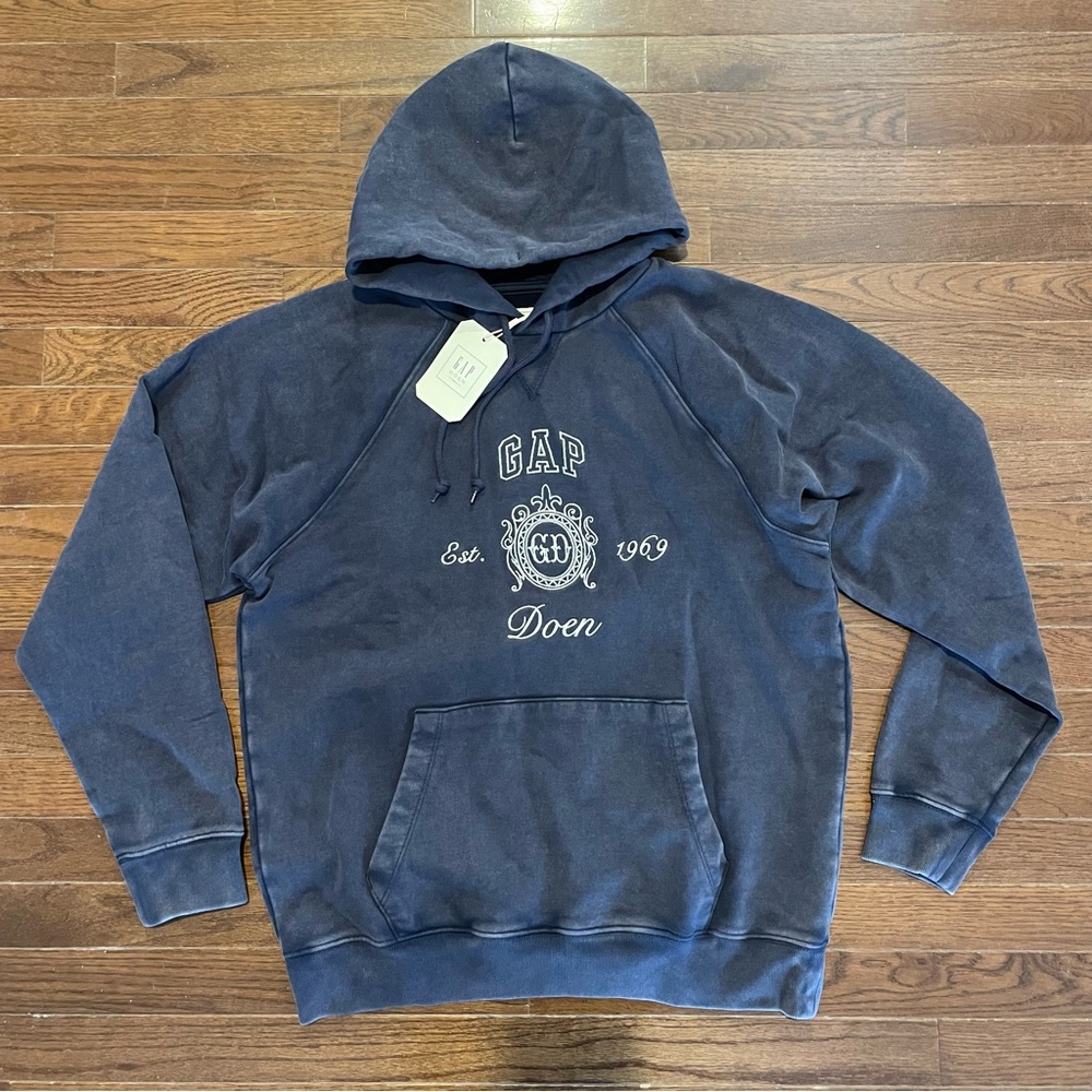 Gap × DÔEN Adult Heavyweight Raglan Logo Hoodie